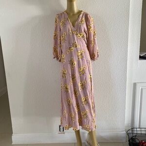 Madewell Pink Floral Wrap dress -Sz Medium  - 208
